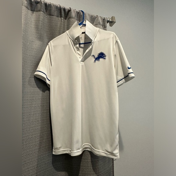 Men’s Detroit Lions Polo - Picture 2 of 3
